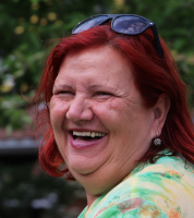 Katrin Woloschanowski